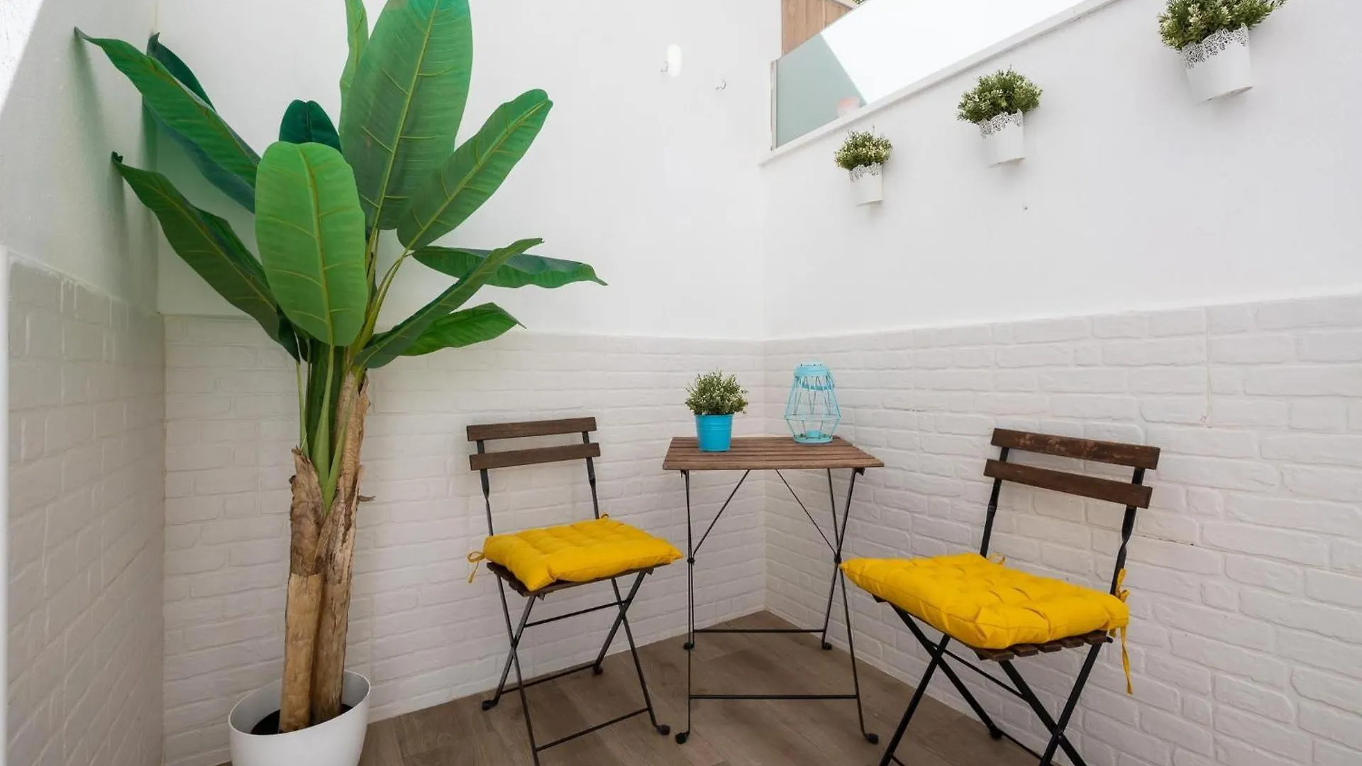 Fantastico Piso 2 Habitaciones A 2 Min De La Playa فوينخيرولا 0*,  إسبانيا