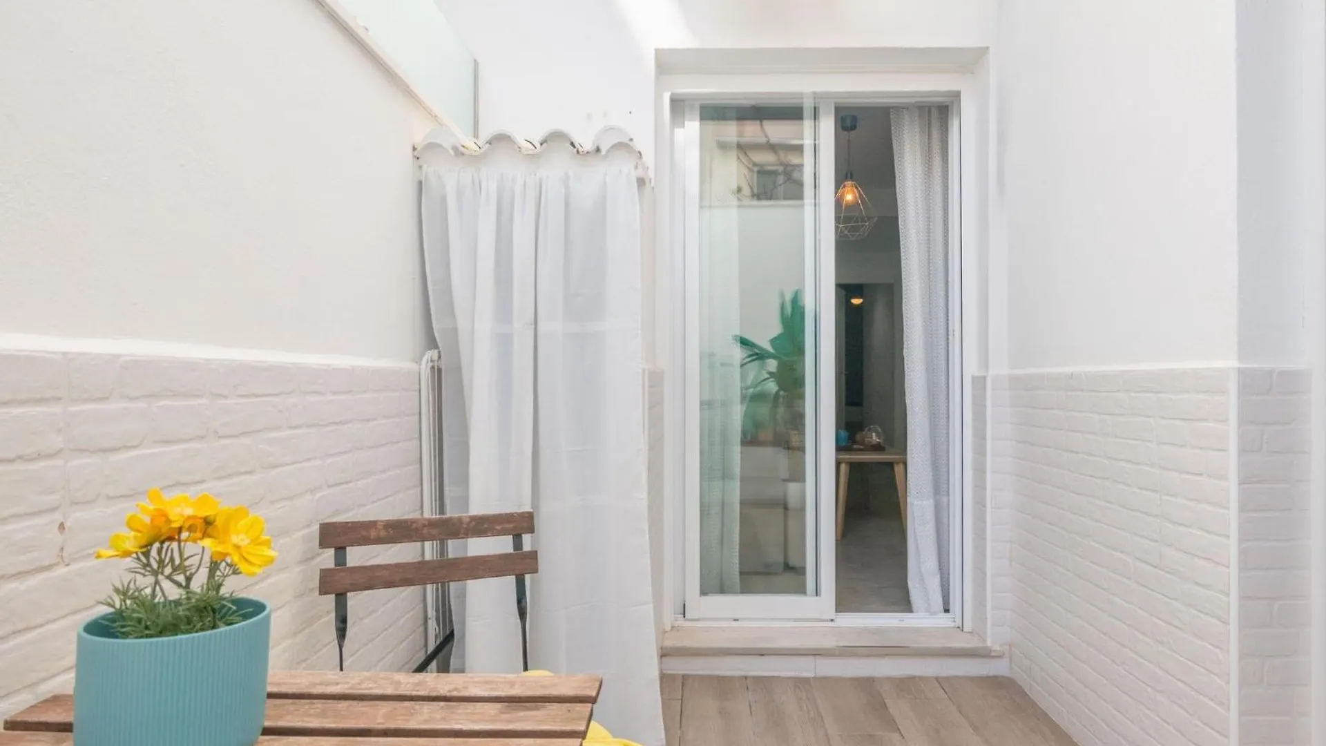 Fantastico Piso 2 Habitaciones A 2 Min De La Playa فوينخيرولا شقة
