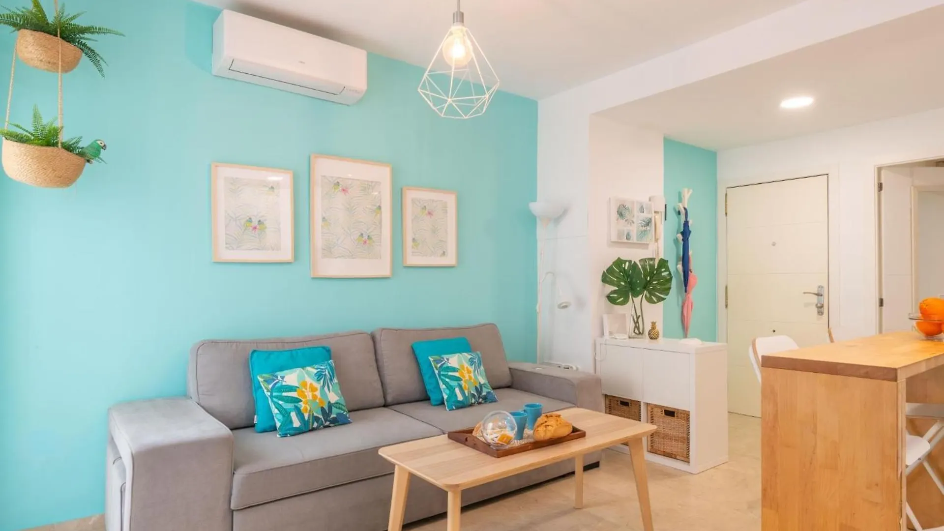 Fantastico Piso 2 Habitaciones A 2 Min De La Playa فوينخيرولا 0*,
