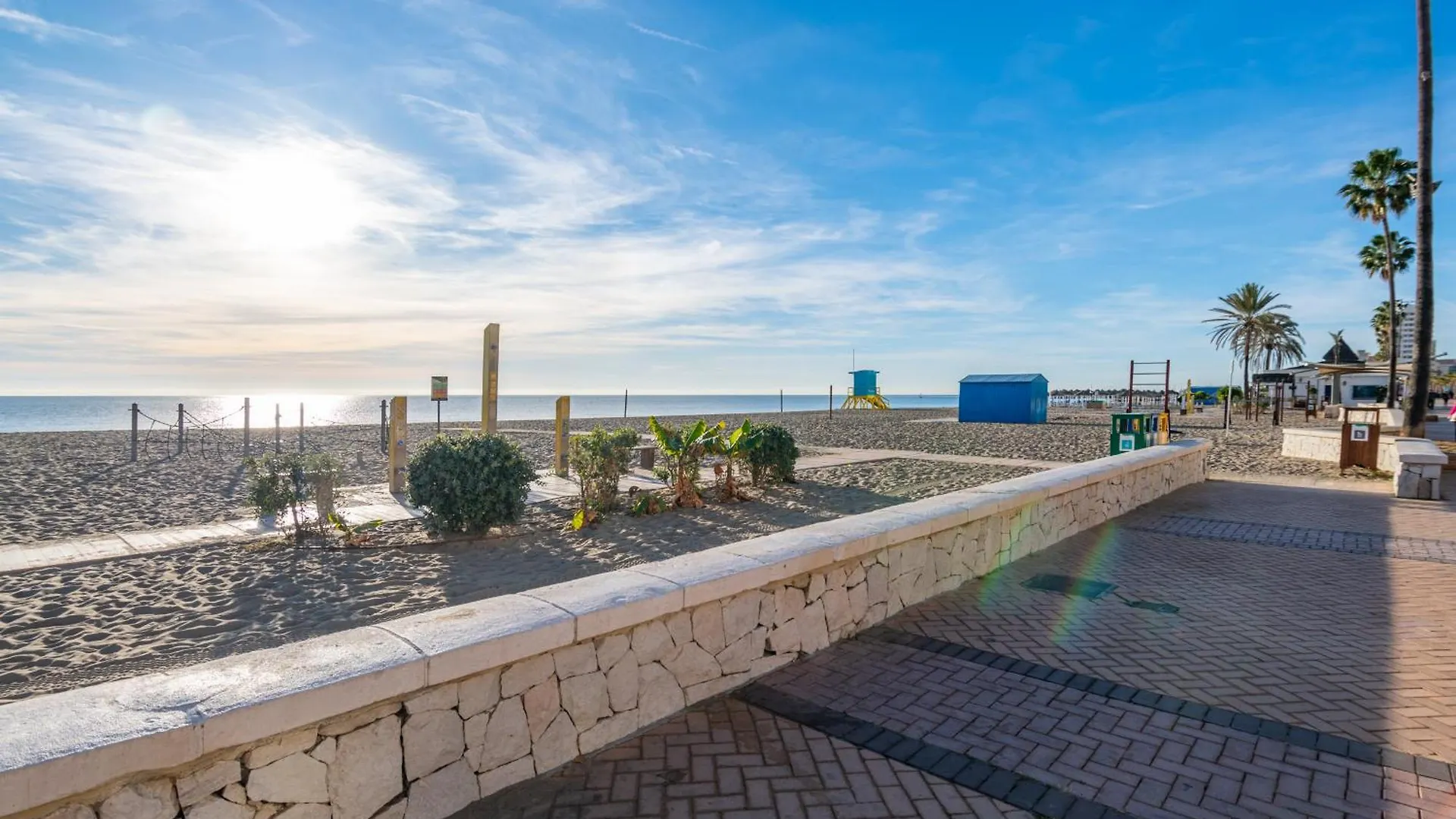 Fantastico Piso 2 Habitaciones A 2 Min De La Playa فوينخيرولا